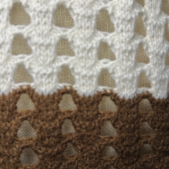 Women's A. Byer Crocheted Cropped Sweater Size X-Large Brown and Cream - Picture 7 of 13